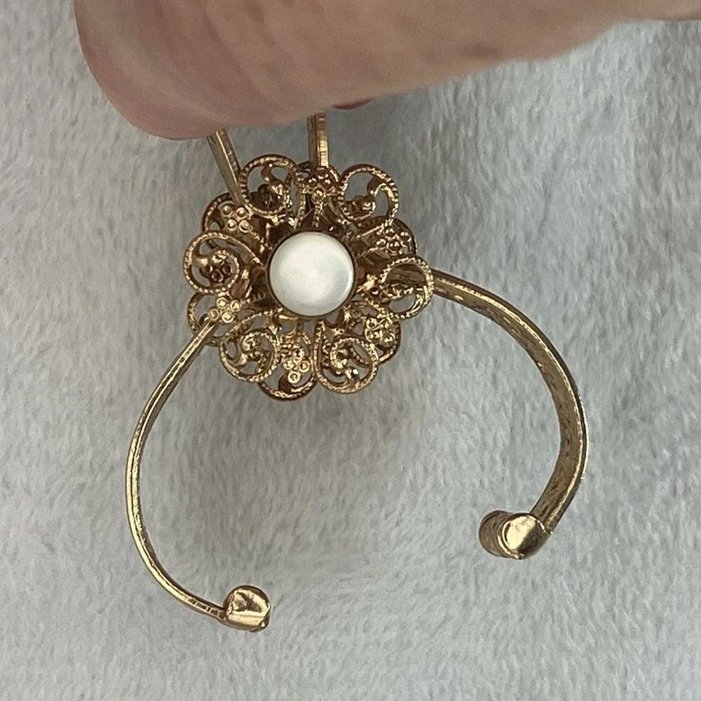 Vtg. Floral Gold Tone Moonglow Scarf Purse Glove Clip Mid Century Glamour Estate